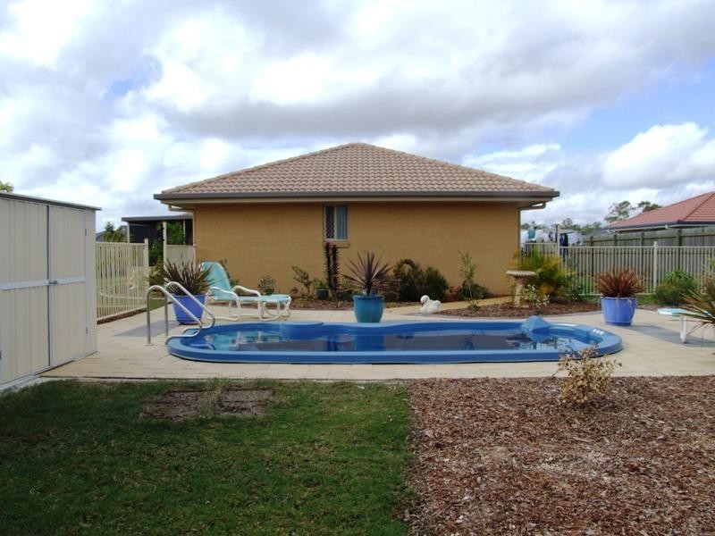 11 Endeavour Way, Eli Waters QLD 4655