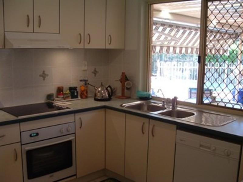 25 Jonwest Close, Torquay QLD 4655