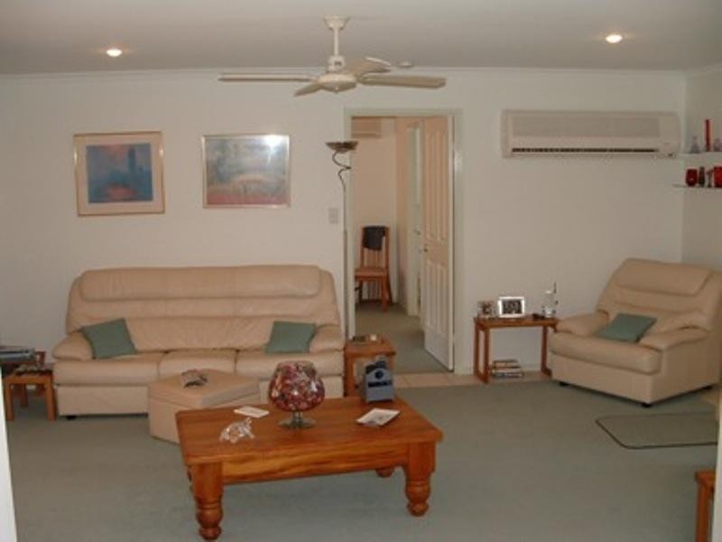 25 Jonwest Close, Torquay QLD 4655