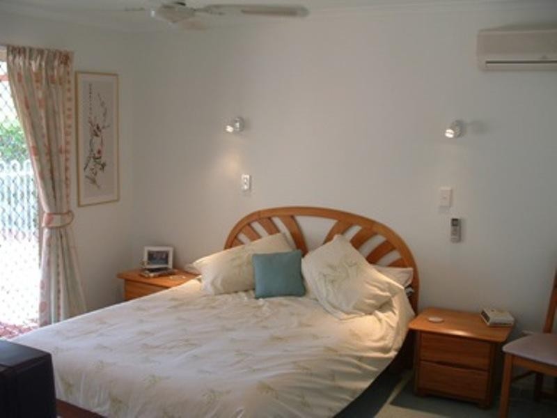 25 Jonwest Close, Torquay QLD 4655