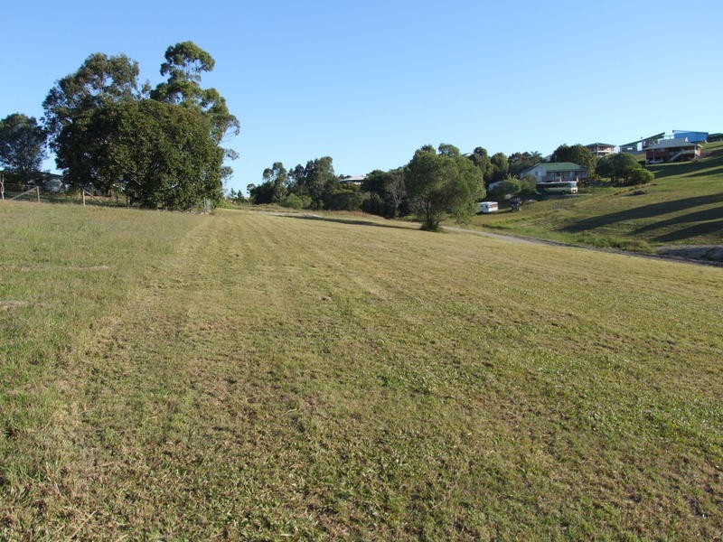 4 Agnes Court, Craignish QLD 4655