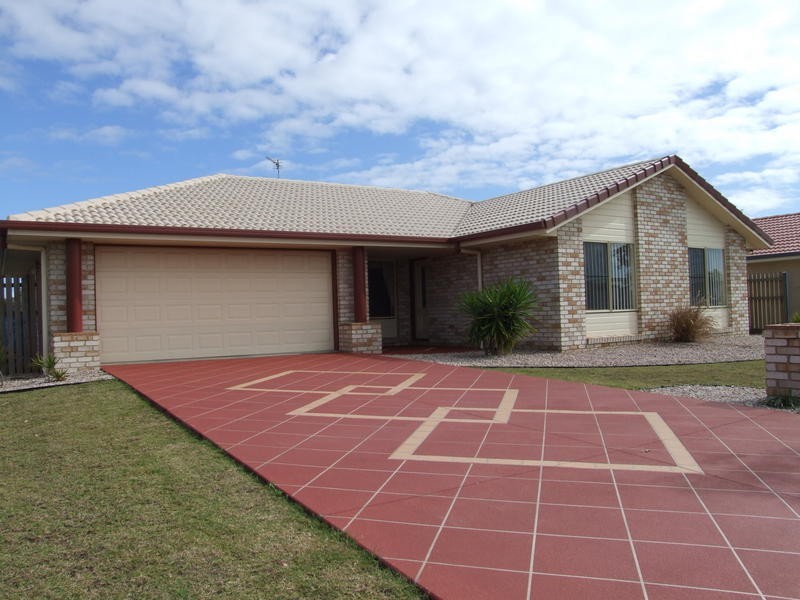 15 Endeavour Way, Eli Waters QLD 4655