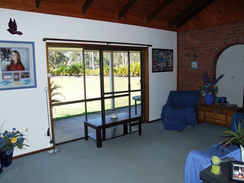 214 Condor Drive, Sunshine Acres QLD 4655