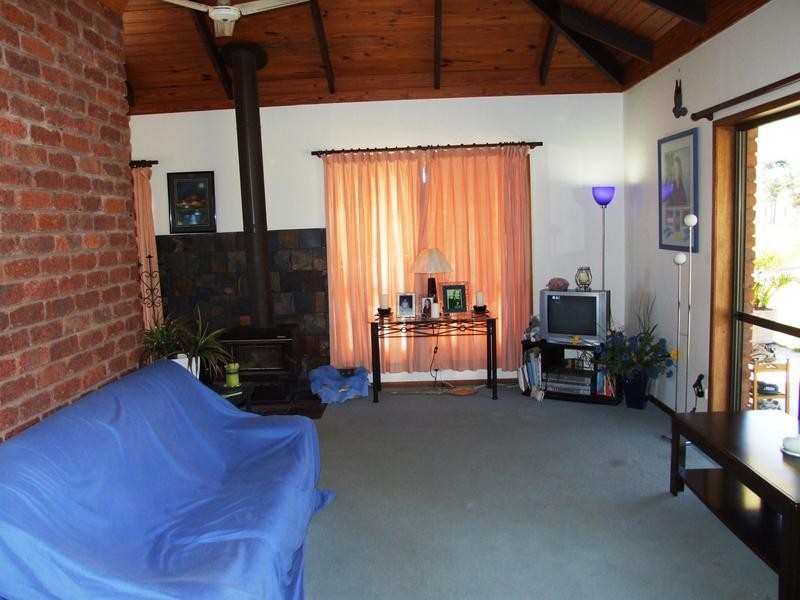 214 Condor Drive, Sunshine Acres QLD 4655