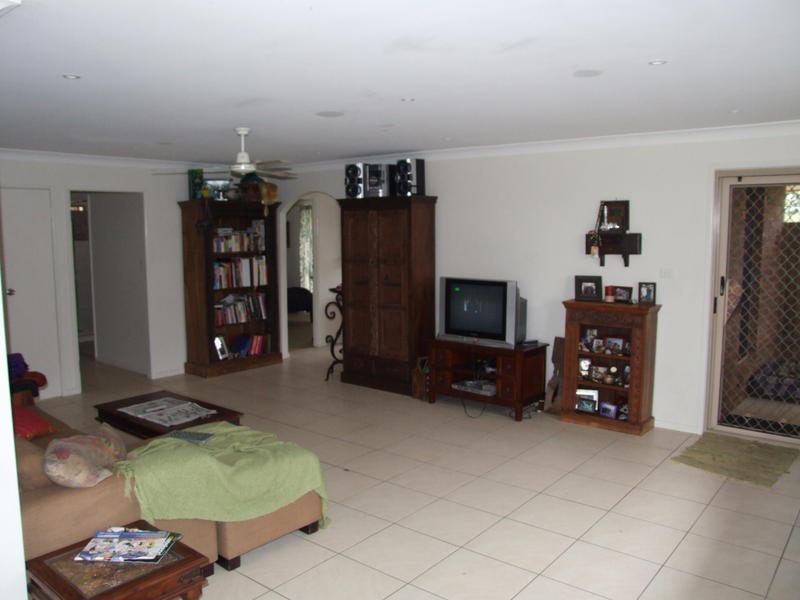 30 Bunker Avenue, Urraween QLD 4655
