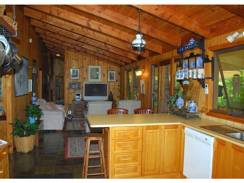 61 Lord Street, Sunshine Acres QLD 4655