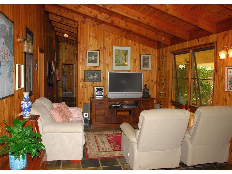 61 Lord Street, Sunshine Acres QLD 4655