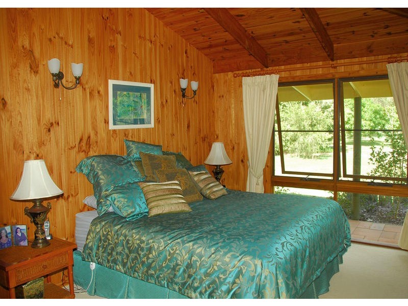 61 Lord Street, Sunshine Acres QLD 4655