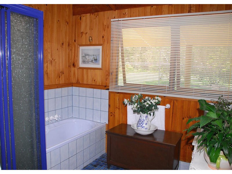 61 Lord Street, Sunshine Acres QLD 4655