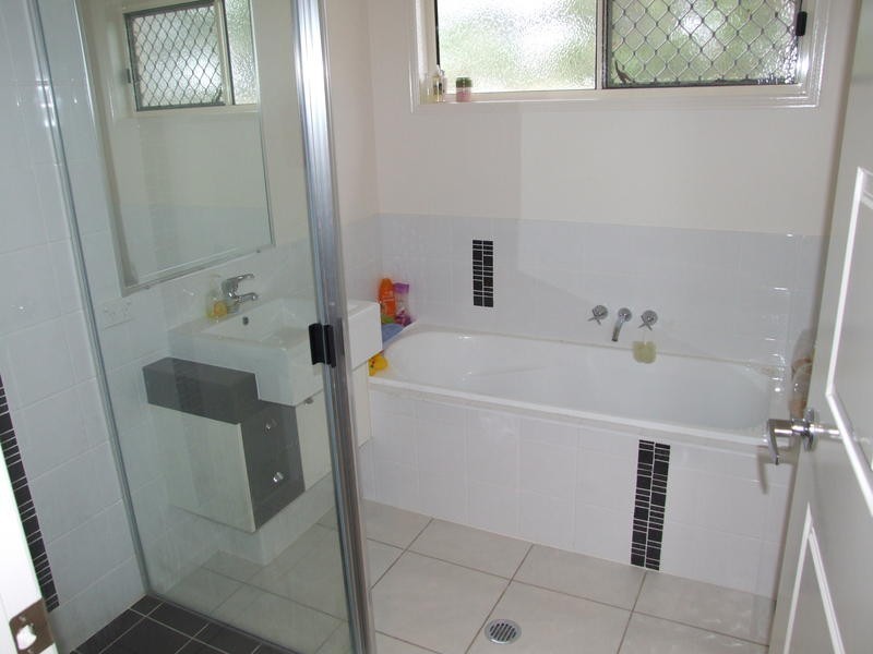 115 Nissen Street, Urraween QLD 4655