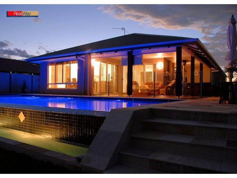 10 Earl St Vincent Circuit. Mariner’s Cove, Eli Waters QLD 4655