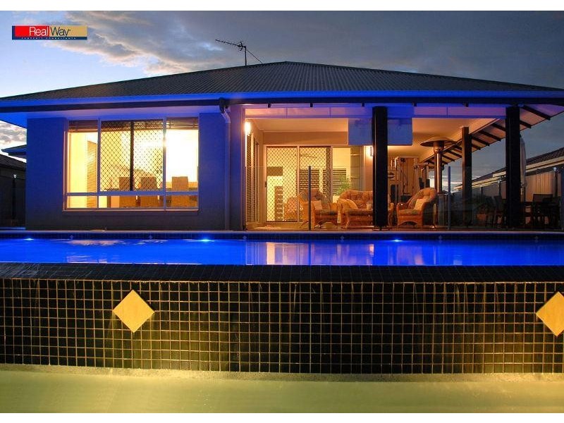 10 Earl St Vincent Circuit. Mariner’s Cove, Eli Waters QLD 4655