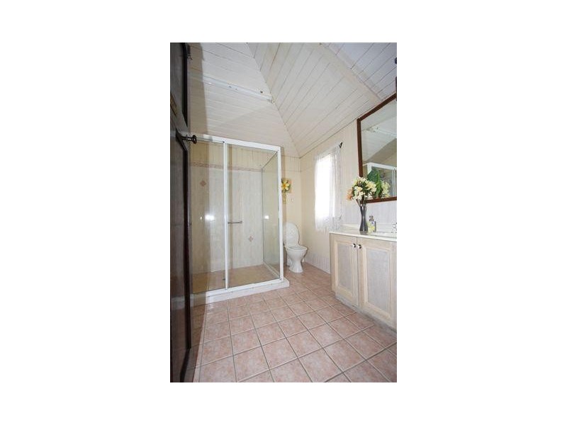 225 Esplanade, Pialba QLD 4655