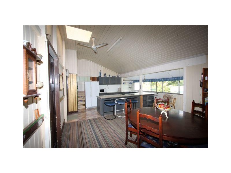 225 Esplanade, Pialba QLD 4655