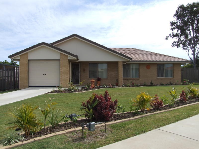 6 Malcolm Court, Point Vernon QLD 4655