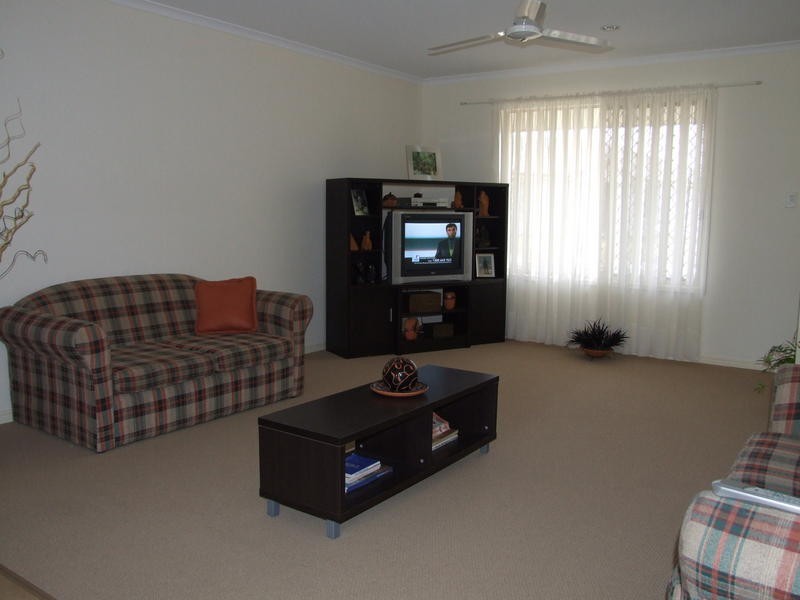 6 Malcolm Court, Point Vernon QLD 4655