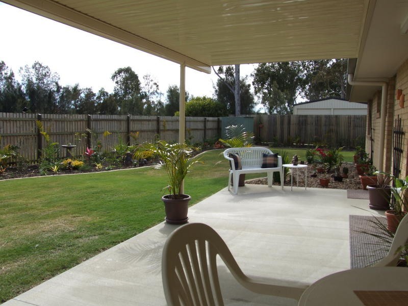6 Malcolm Court, Point Vernon QLD 4655