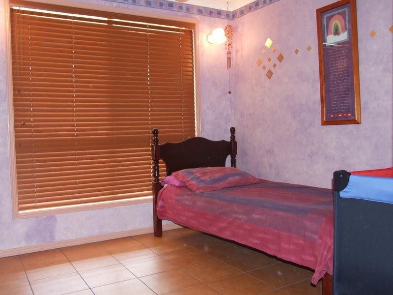 10 Daydream Court, Kawungan QLD 4655