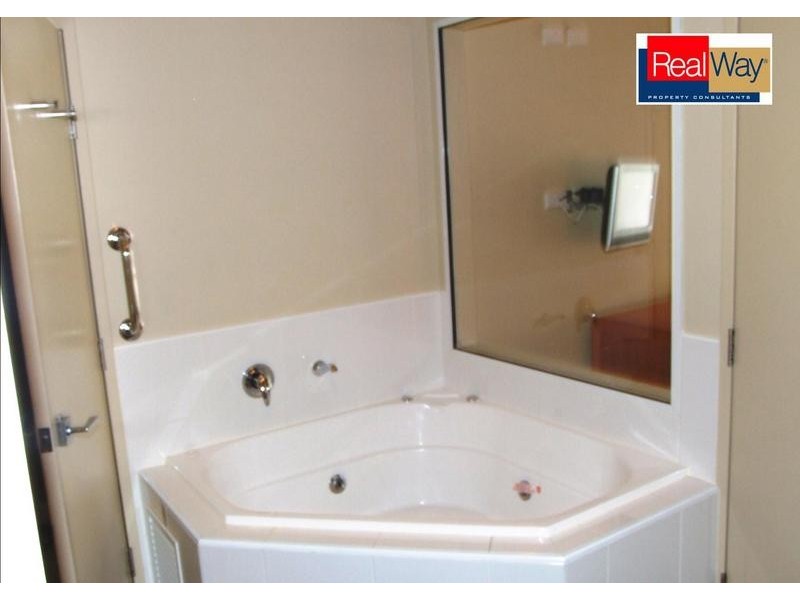 103/ 569 Esplanade, Urangan QLD 4655