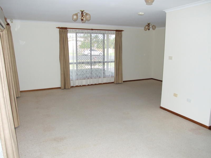 3 North Street, Point Vernon QLD 4655