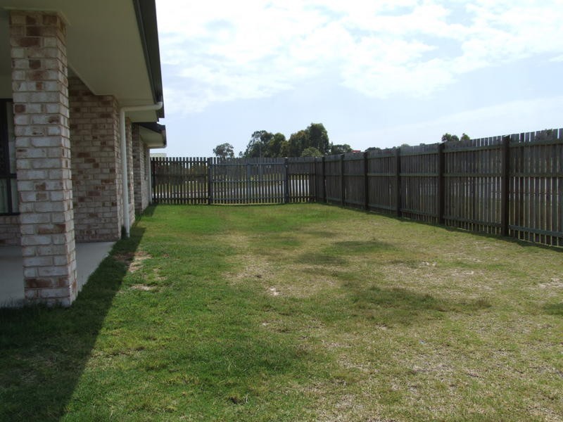 79 North Street, Point Vernon QLD 4655