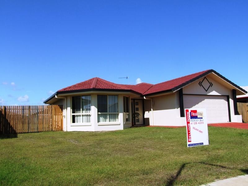 94 Endeavour Way, Eli Waters QLD 4655