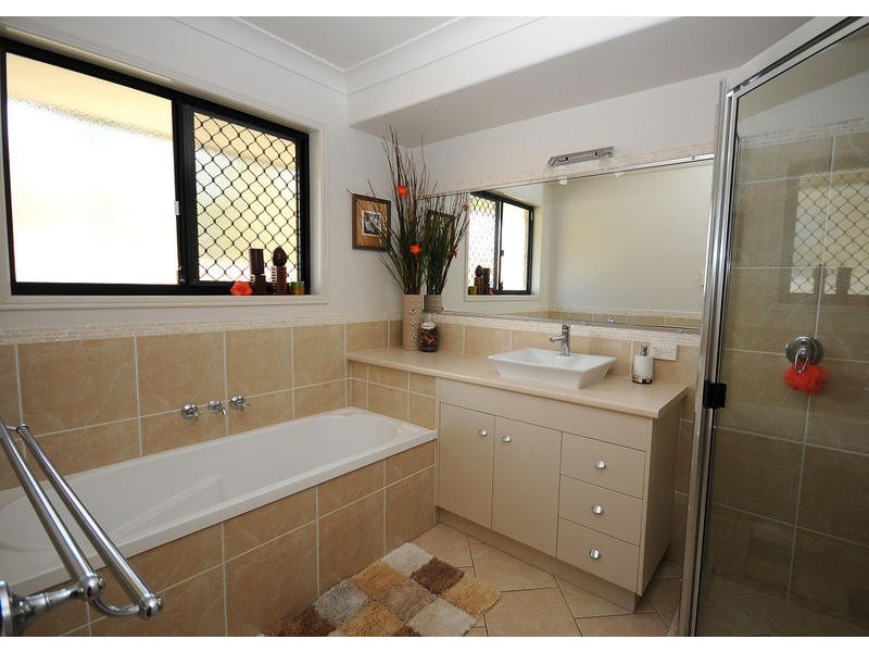 114 Colyton Street,, Torquay QLD 4655