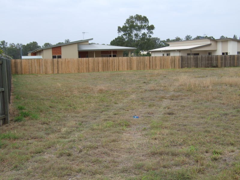 33 Fraser Waters Parade, Toogoom QLD 4655