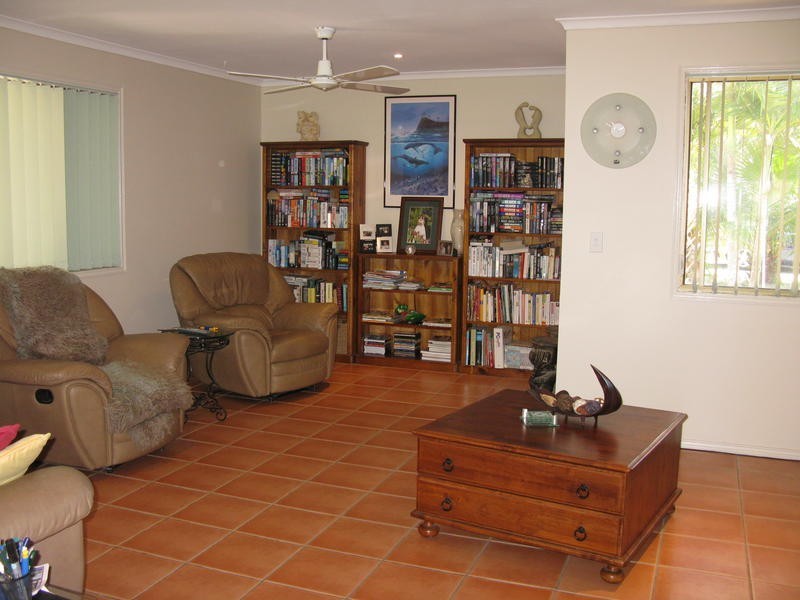 2-26 Silkwood Dve, Urangan QLD 4655