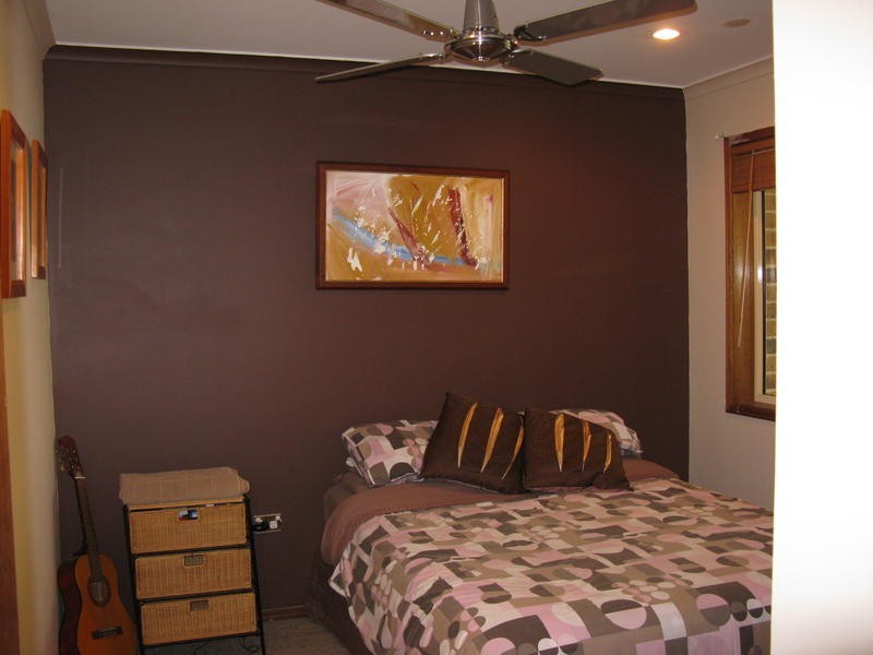 2 Hanover Drive, Urraween QLD 4655