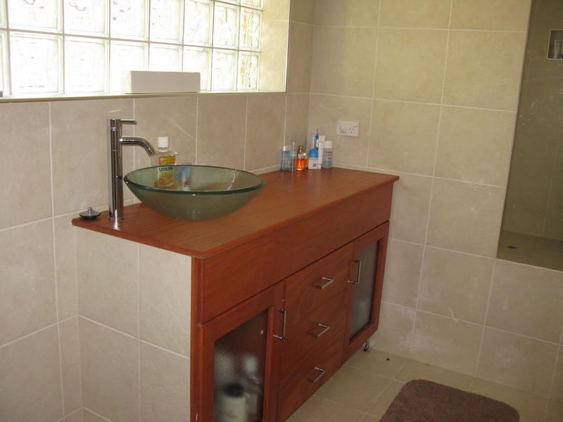 2 Hanover Drive, Urraween QLD 4655