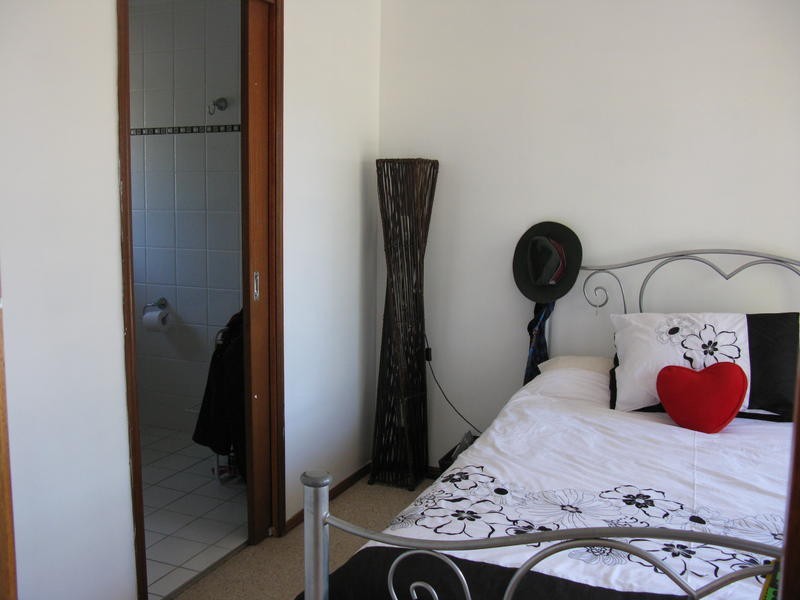 2 Hanover Drive, Urraween QLD 4655