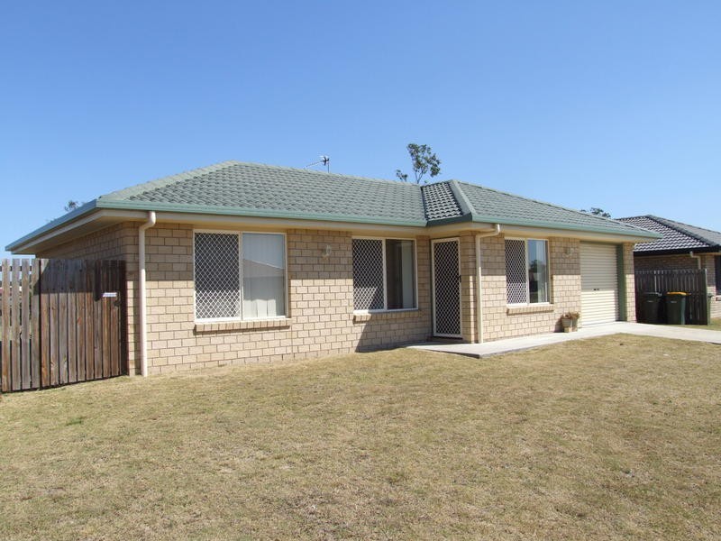 49 Archer Drive, Point Vernon QLD 4655