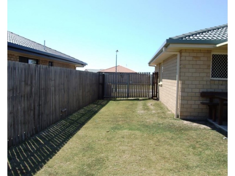 49 Archer Drive, Point Vernon QLD 4655