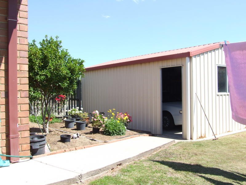 1 Archer Drive, Point Vernon QLD 4655