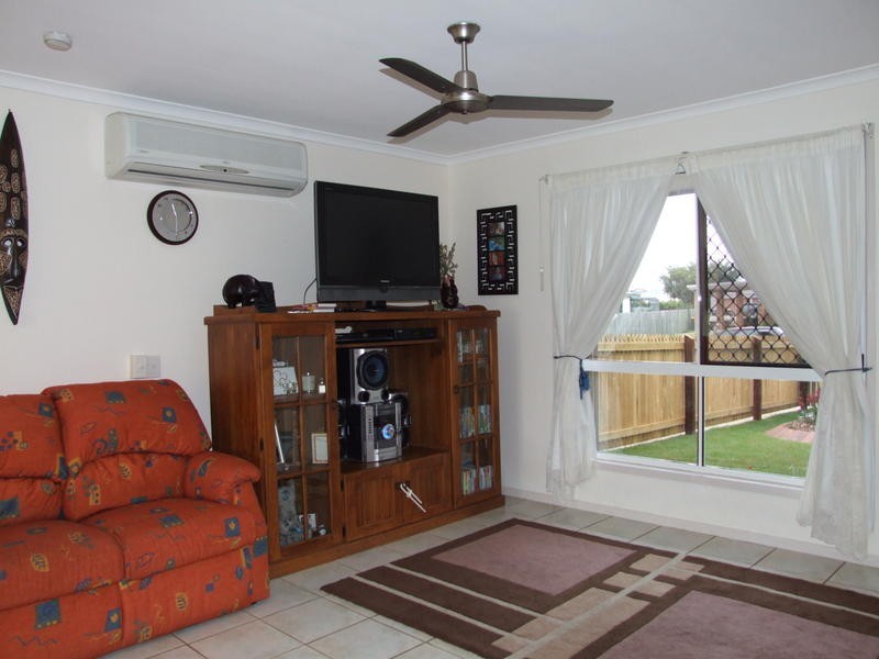 11 Caddy Avenue, Urraween QLD 4655