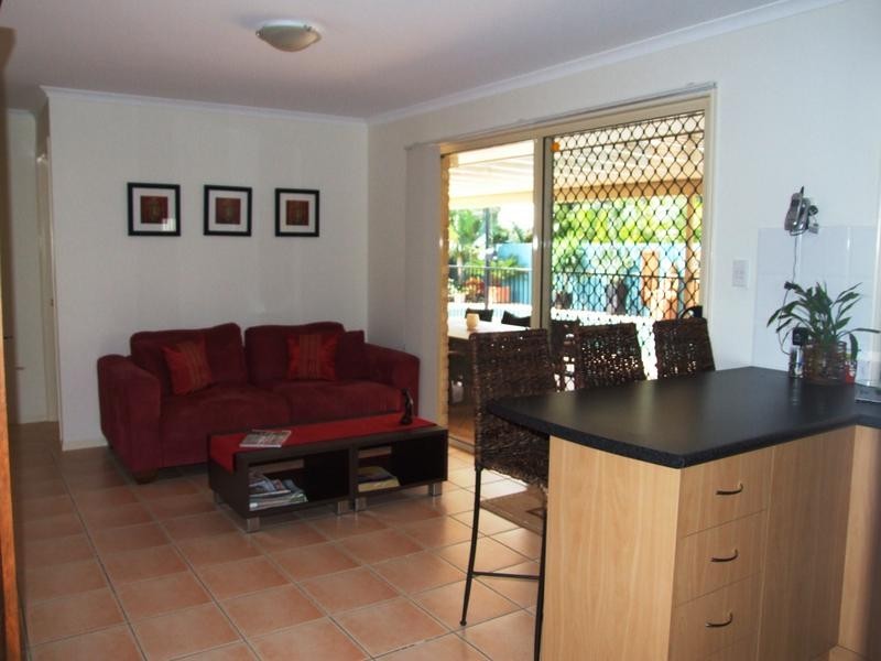 11 Aqualine Drive, Point Vernon QLD 4655