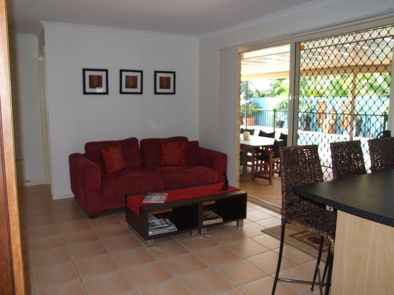 11 Aqualine Drive, Point Vernon QLD 4655