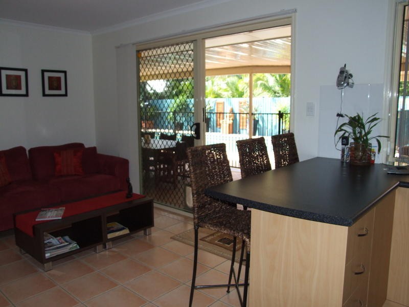 11 Aqualine Drive, Point Vernon QLD 4655