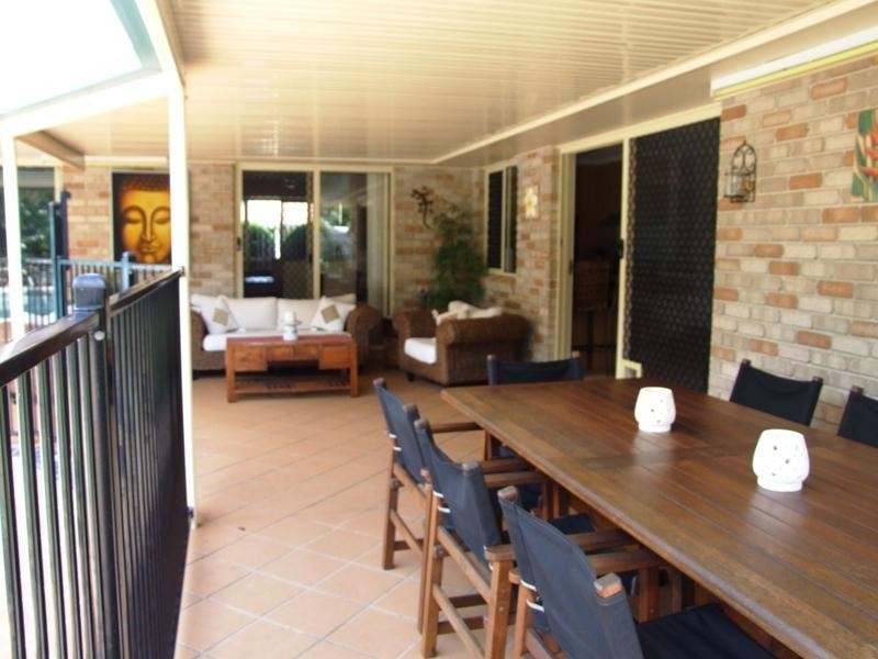 11 Aqualine Drive, Point Vernon QLD 4655