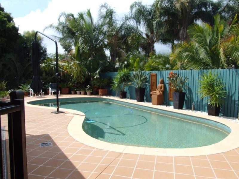 11 Aqualine Drive, Point Vernon QLD 4655