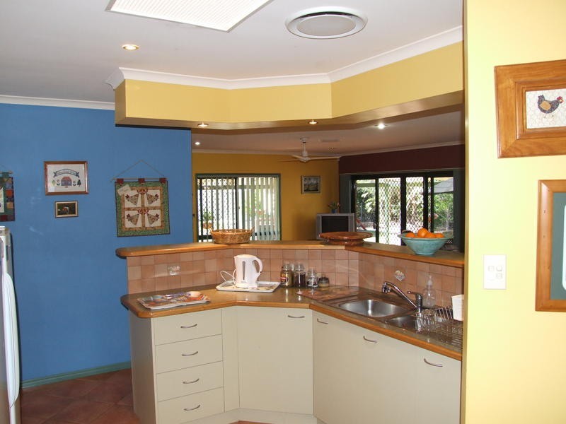 58 Hughes Road, Urangan QLD 4655