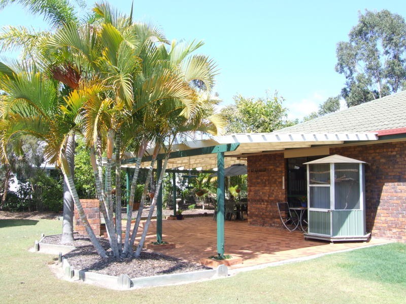 58 Hughes Road, Urangan QLD 4655