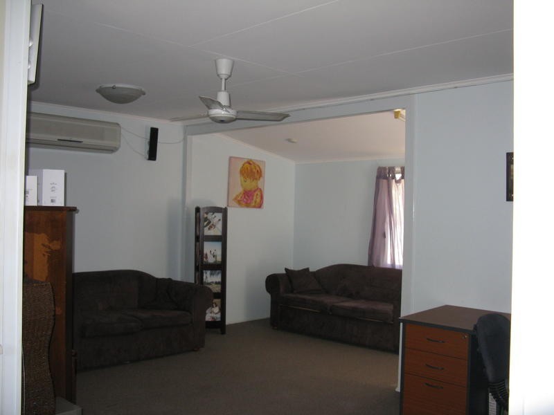 4 Pineapple Avenue, Torquay QLD 4655