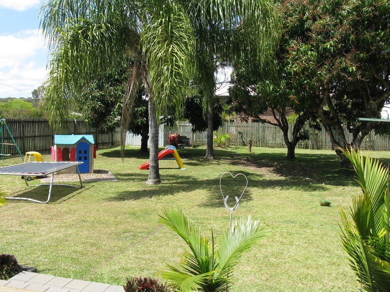 4 Pineapple Avenue, Torquay QLD 4655