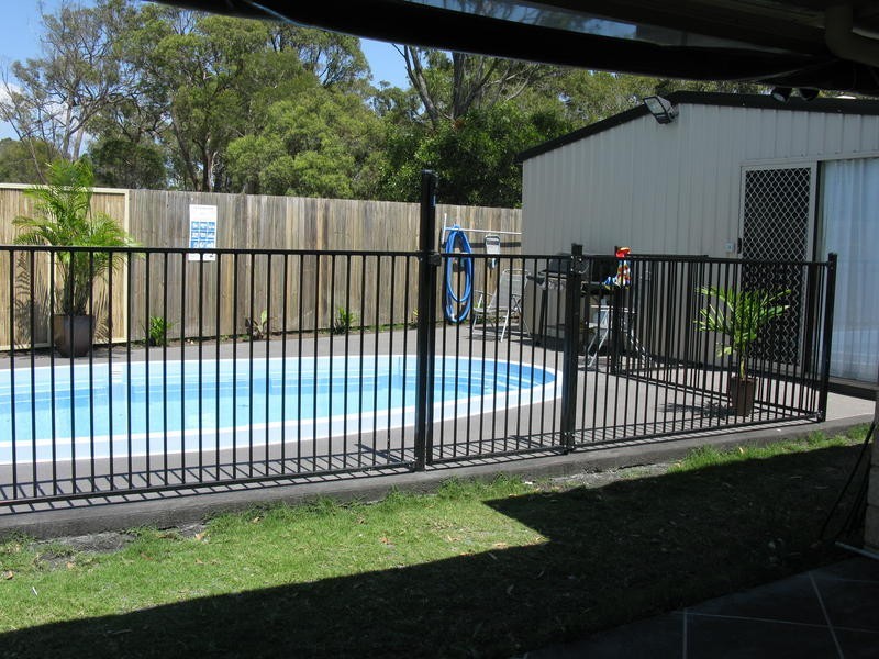 15 Topaz Circuit, Urangan QLD 4655