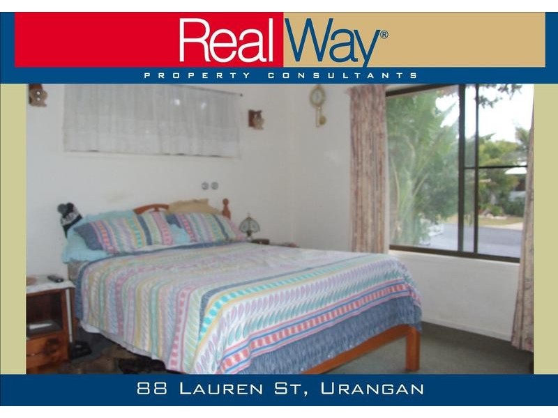 88 Lauren Street, Urangan QLD 4655