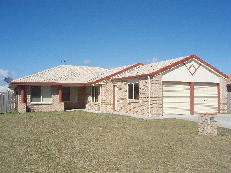 15 Mainsail Court, Point Vernon QLD 4655