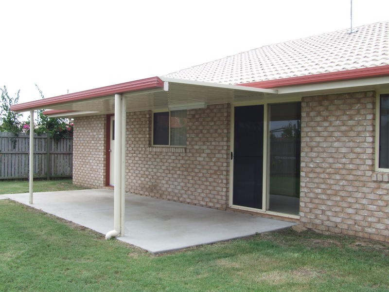 15 Mainsail Court, Point Vernon QLD 4655
