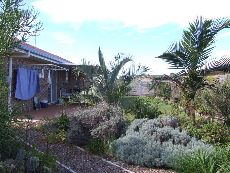 66 Joselyn Drive, Point Vernon QLD 4655